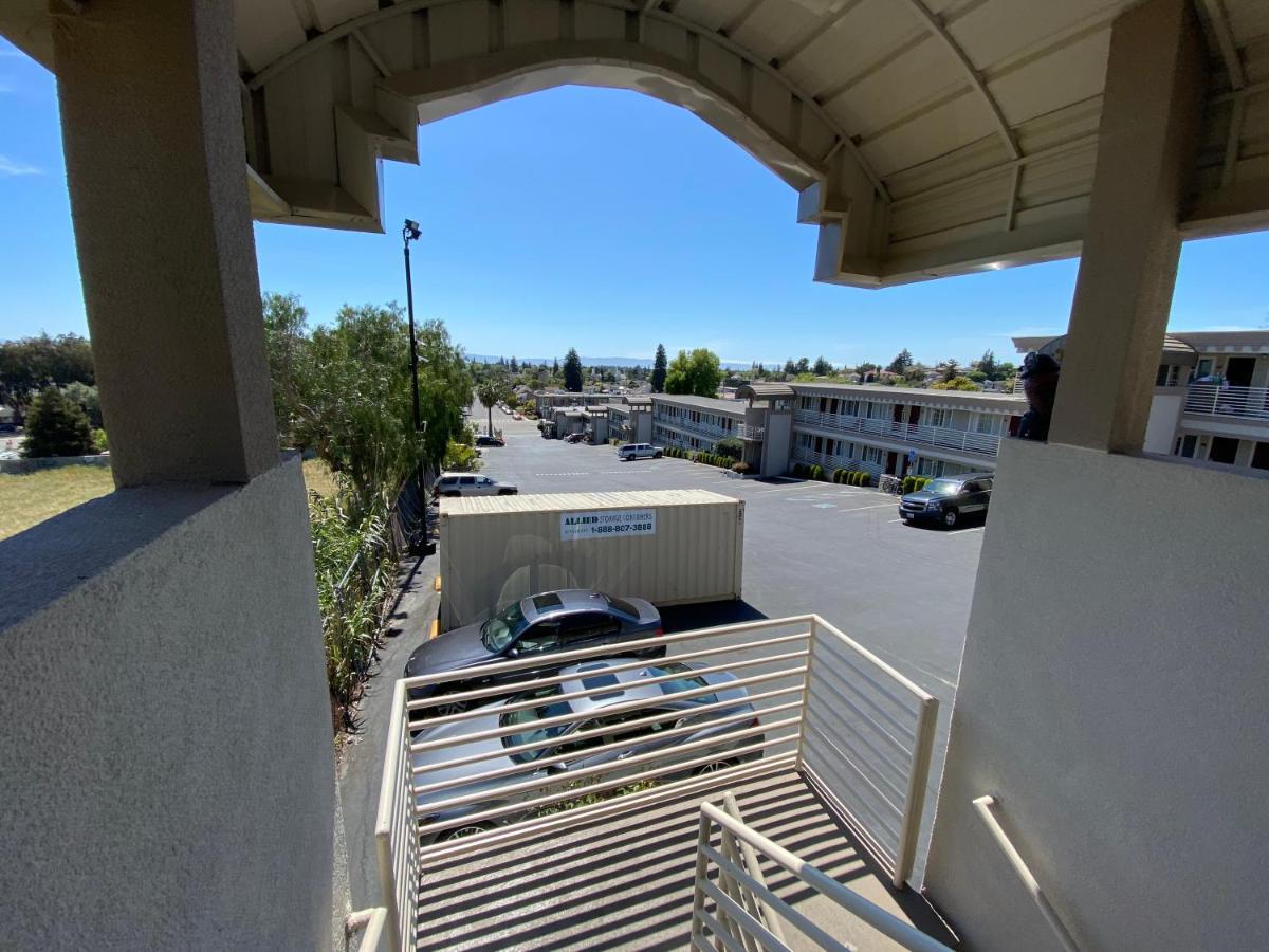 Budget Inn Of Hayward Exterior foto